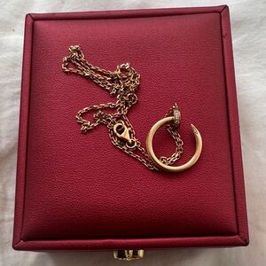 Chic Gold Necklace with Hook Pendant